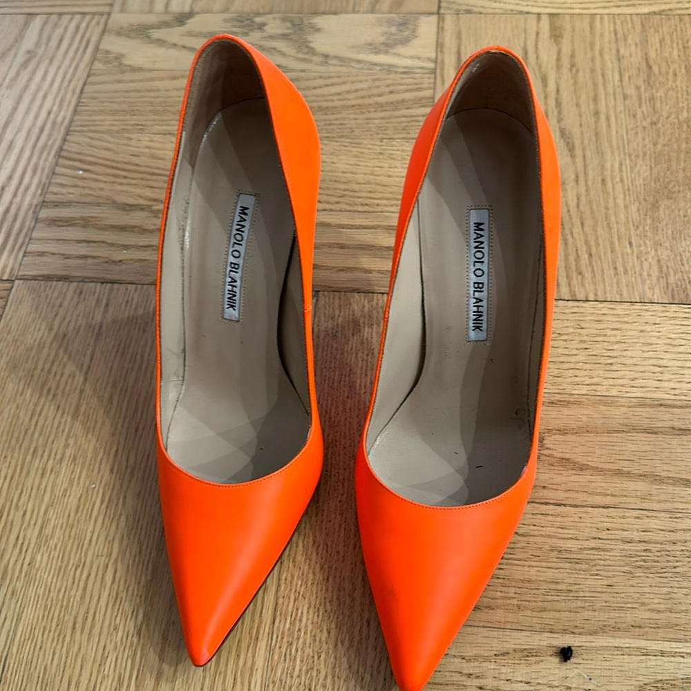 Manolo Blahnik shoes, size 7.5